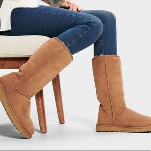 Classic Tall II Ugg Boot size 9